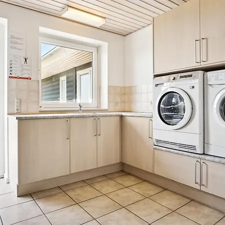 Prázdninový dům Stefania - 700m From The Sea By Interhome