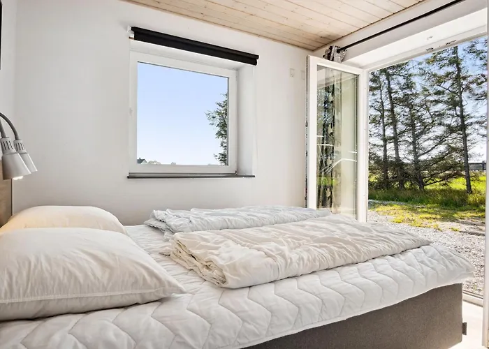 Stefania - 700m From The Sea By Interhome Holiday home Bredebro