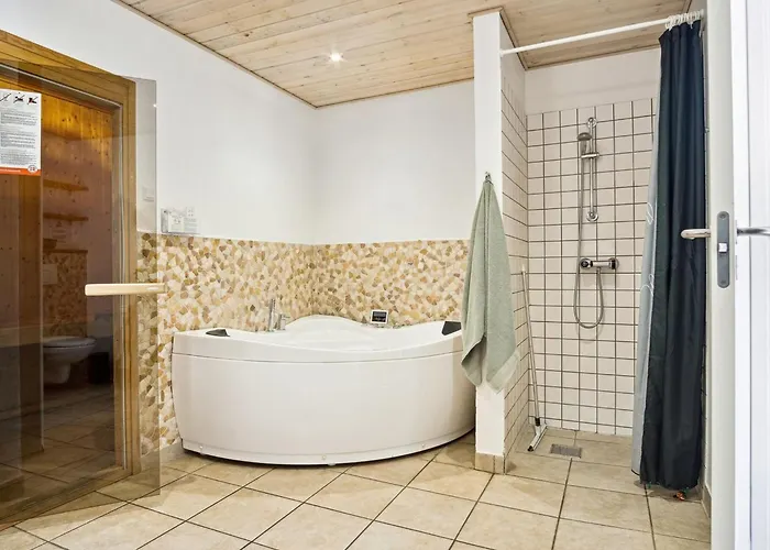 Holiday home Stefania - 700m From The Sea By Interhome Bredebro